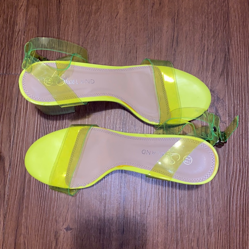 Neon yellow/green high heel size 7 1/2